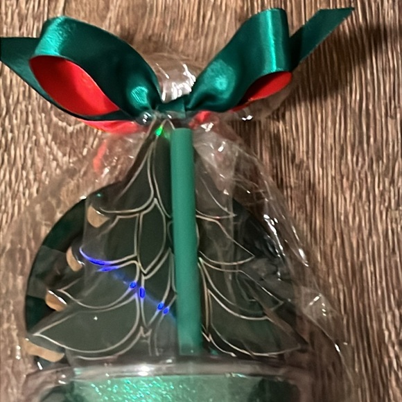 NWT Set of 2 Starbucks Cups Christmas Gift Ready - Picture 6 of 7